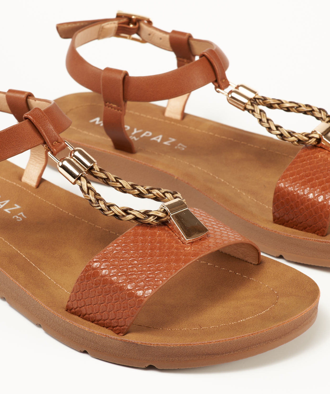 Sandalias planas adorno metálico image number null